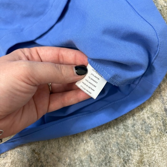 Figs Catarina One-Pocket Scrub Top L - Picture 4 of 5